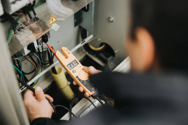 Best Circuit Breaker Repair  in Seminole, TX