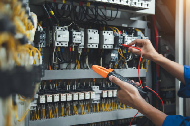 Best Affordable Emergency Electrician  in Seminole, TX
